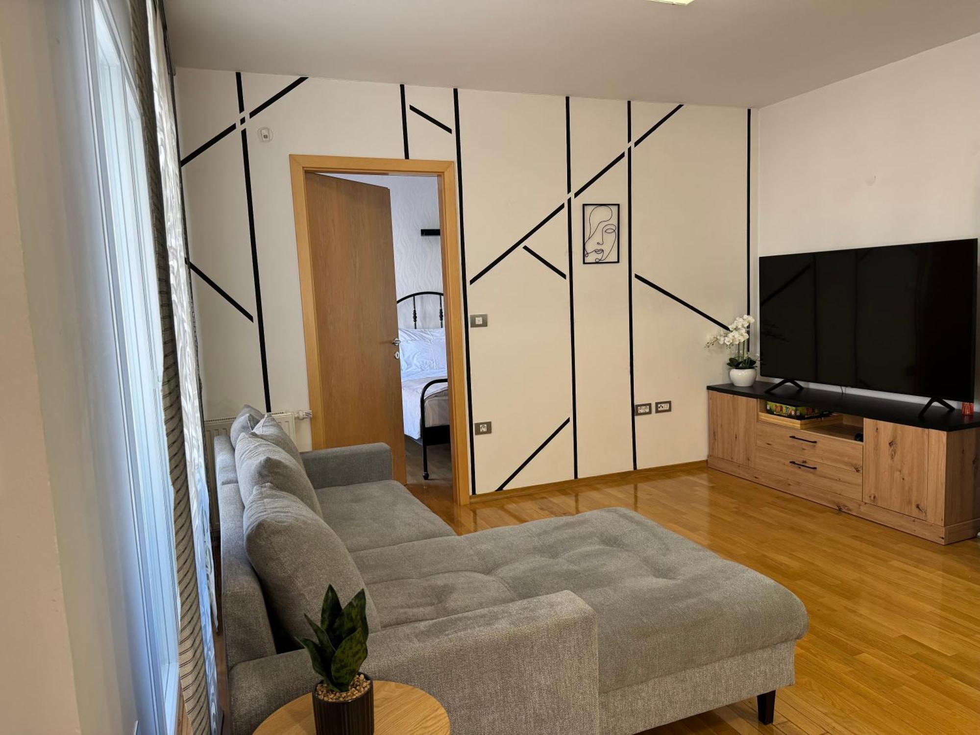 Titanium Apartment Изола Екстериор снимка