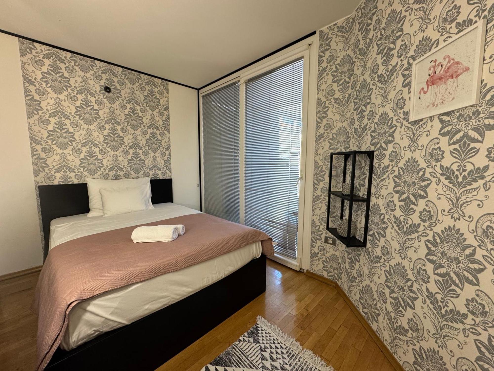 Titanium Apartment Изола Екстериор снимка